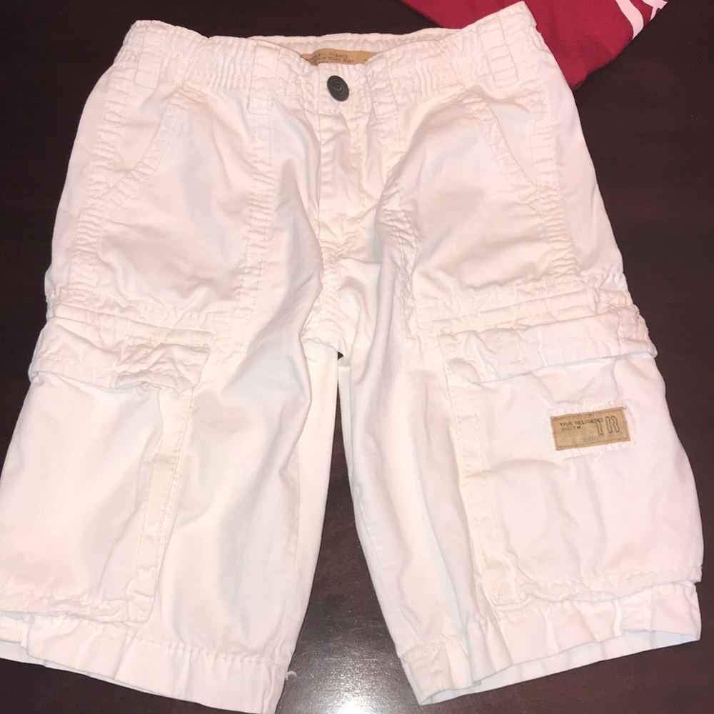 True Religion Cargo Shorts. Size 28/30. EUC
